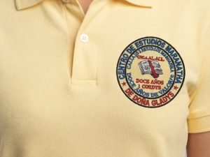 polo amarillo maranatha